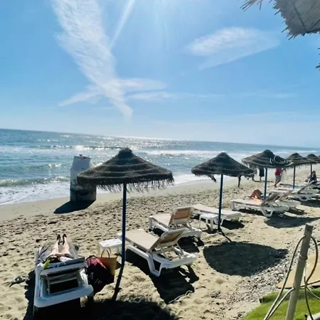 Casa De 5 Cerca De La Playa En Elviria *