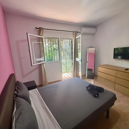 Hébergement de vacances Casa De 5 Cerca De La Playa En Elviria Marbellac