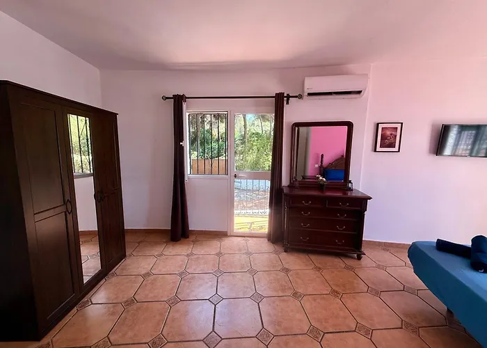 Vakantiehuis Casa De 5 Cerca De La Playa En Elviria *
