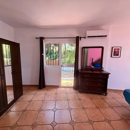 Holiday home Casa De 5 Cerca De La Playa En Elviria *