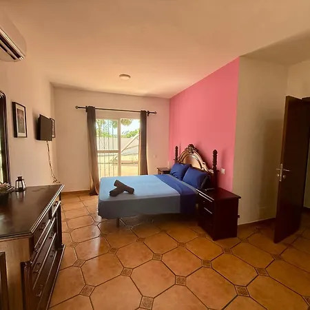 Casa De 5 Cerca De La Playa En Elviria Semesterbostad