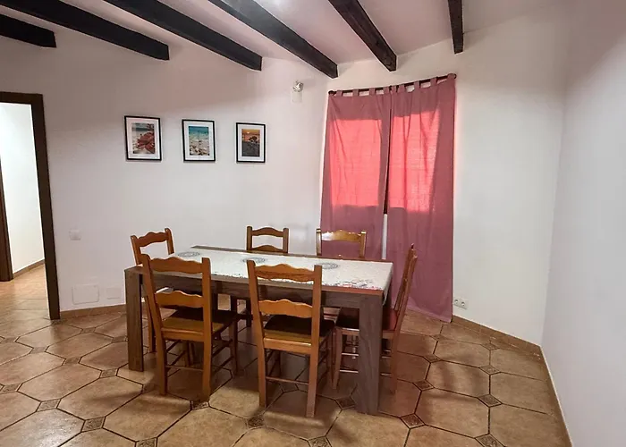 Casa De 5 Cerca De La Playa En Elviria Holiday home Marbella