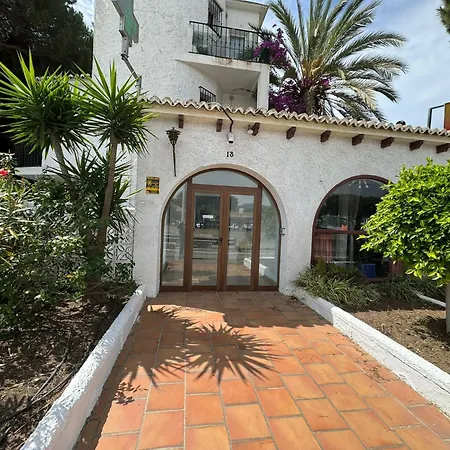 Casa De 5 Cerca De La Playa En Elviria * Marbella
