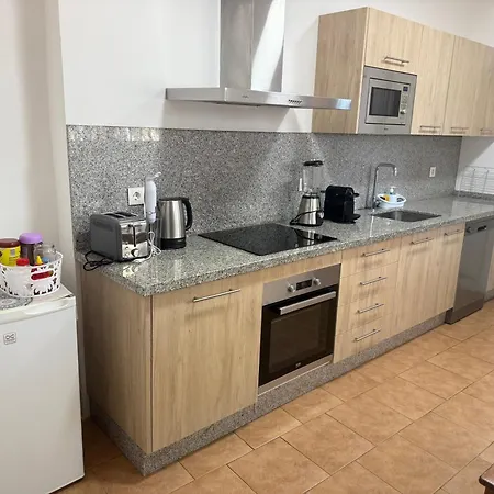 Casa De 5 Cerca De La Playa En Elviria *